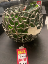 Feature table centre piece