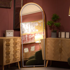 Hugh Large 160 cm LED leaner mirror nett Instore purchase only