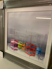 Boats reflet with grey scoop frame