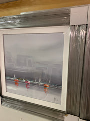 Boats reflet with grey scoop frame