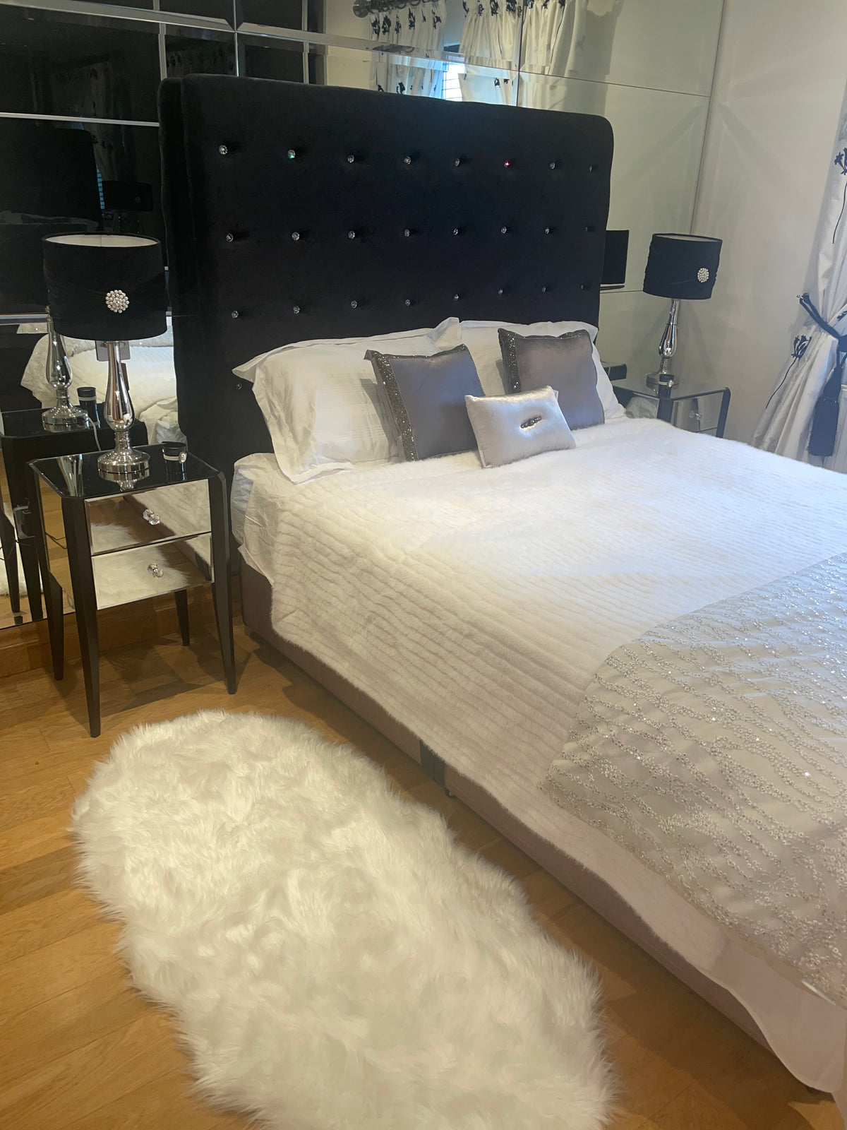 Bedroom  including king size bed and cabinets plus lamps private collection for  sale ! WhatsApp 0896031545