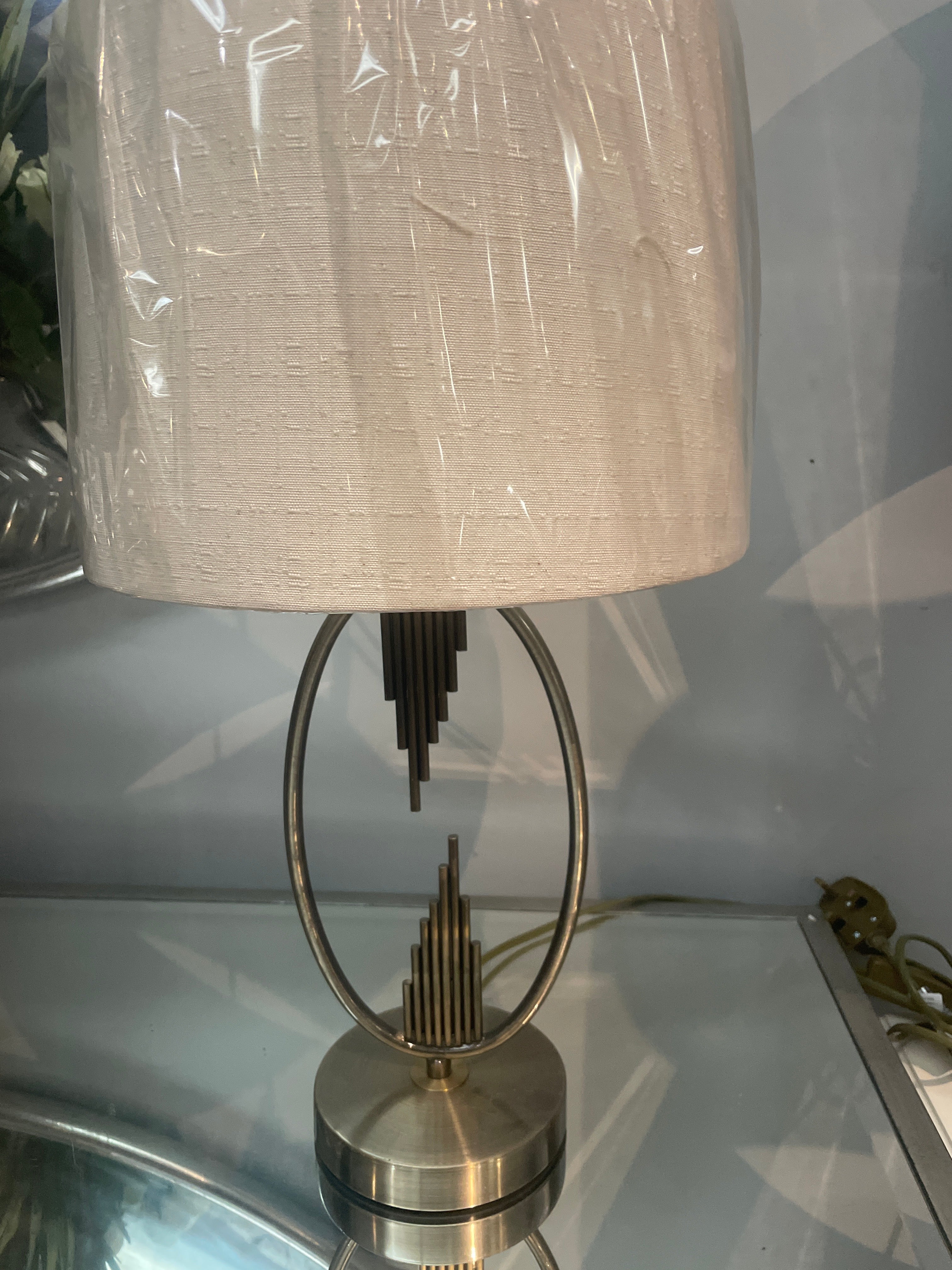 Mal 1348 table lamp w shade to clear disposal sale