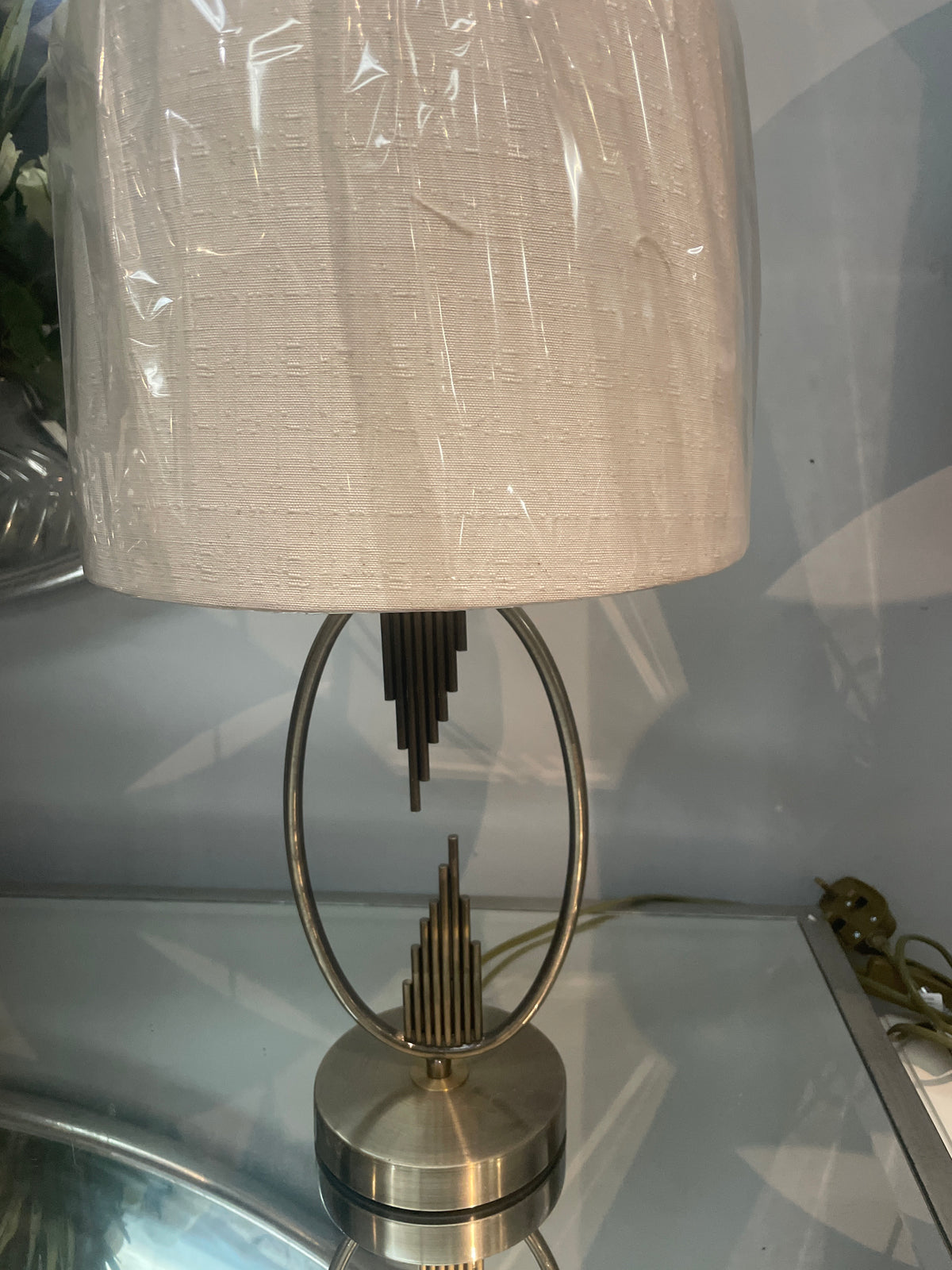 Mal 1348 table lamp w shade to clear disposal sale