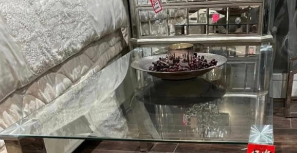 Mezzo glass coffee table half price . This one id new in box Collect only as 200 now `€80