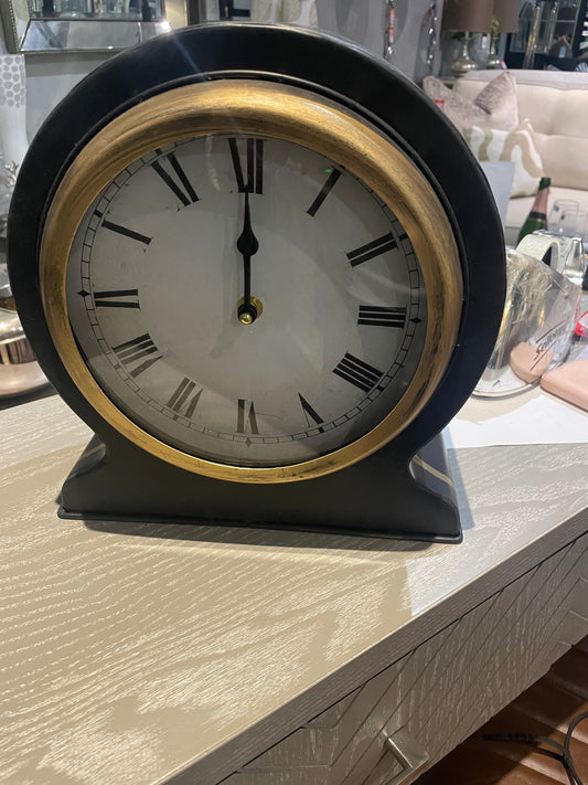 Vintage look clock one only !
