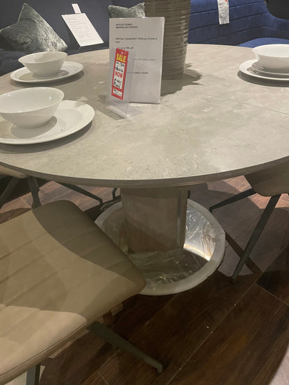 Della  round extending dining table sold as seen ( collect only or arrange viewing and delivery )