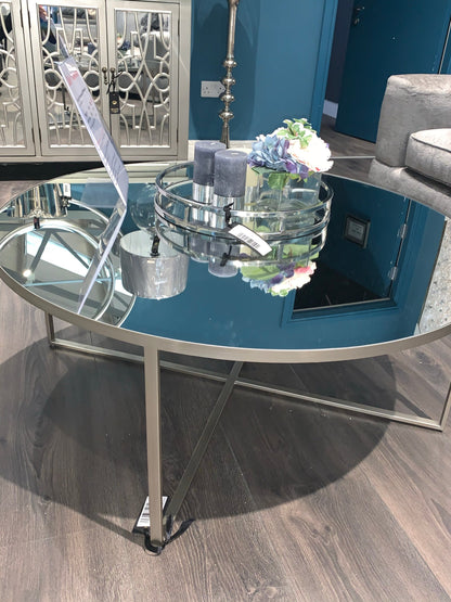 Torrence round silver  ex display contemporary coffee table fabulous ! Instore purchase for collection