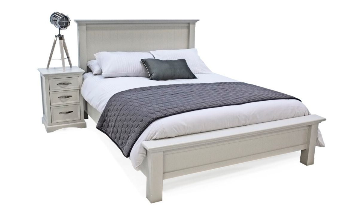 Turner 5ft King size classic wooden bed painted in a beautiful shade of grey  REDUCED TODAY