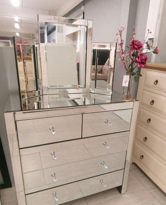 Rachel Hollywood Venetian  mirrored chest of  5 drawers as seen Instore purchase only