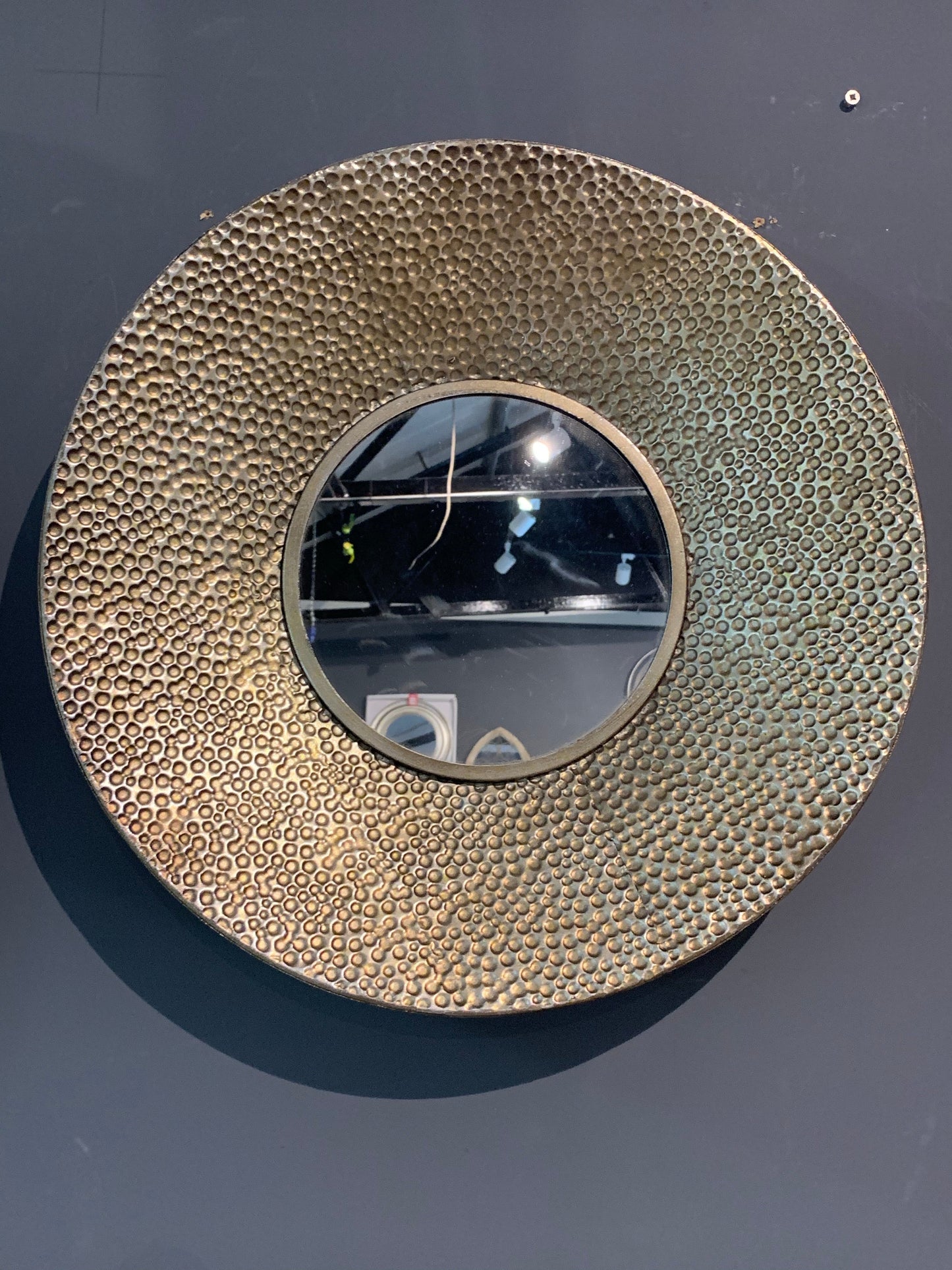Gold 50 cm hammered finish mirror Click N Collect