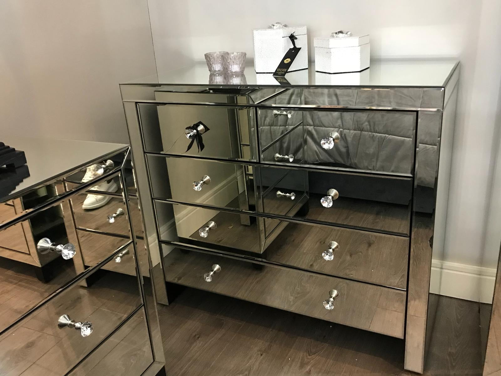 Rachel Hollywood Venetian  mirrored chest of  5 drawers ex display Sold as seen Instore purchase  oonly