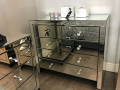 Rachel Hollywood Venetian  mirrored chest of  5 drawers ex display Sold as seen Instore purchase  oonly