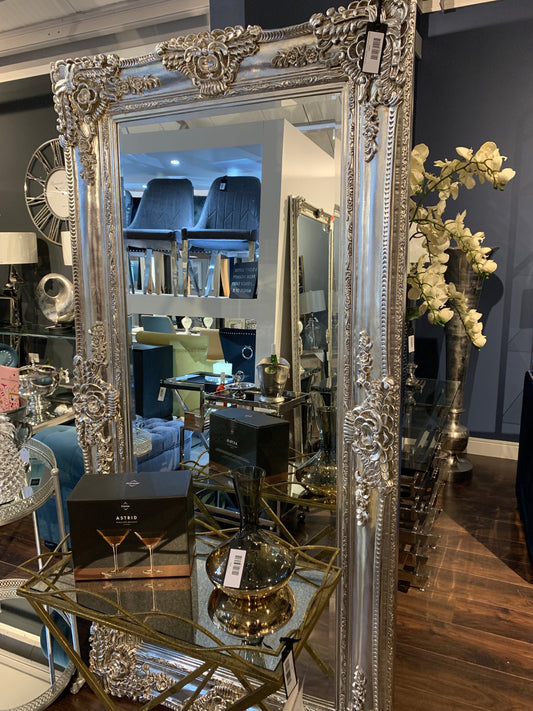 Alexia Extra large leaner mirror in champagne silver gilt.