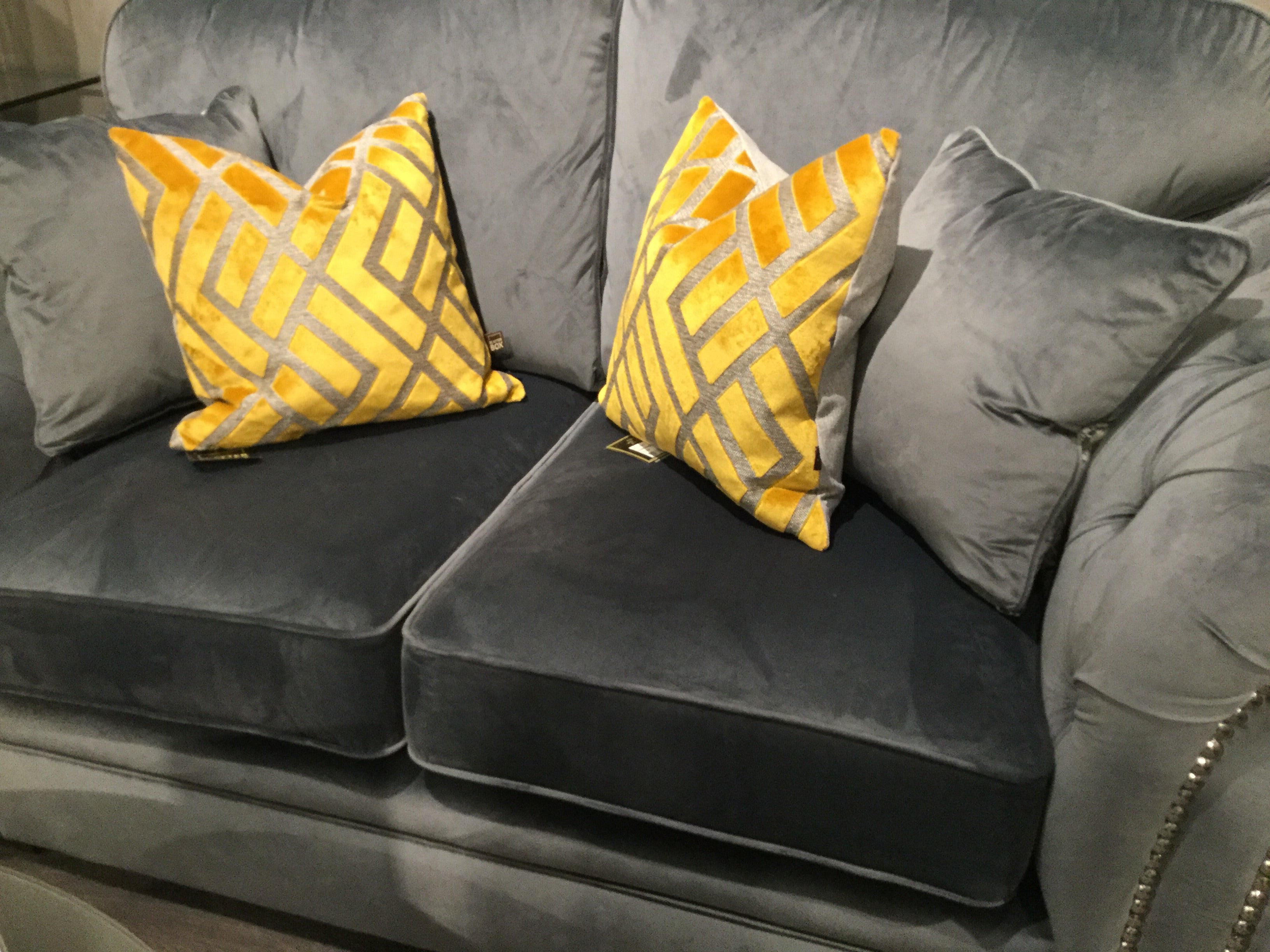 Scatterbox  Sienna  cushion 43 cm mustard  Instore , no exchange