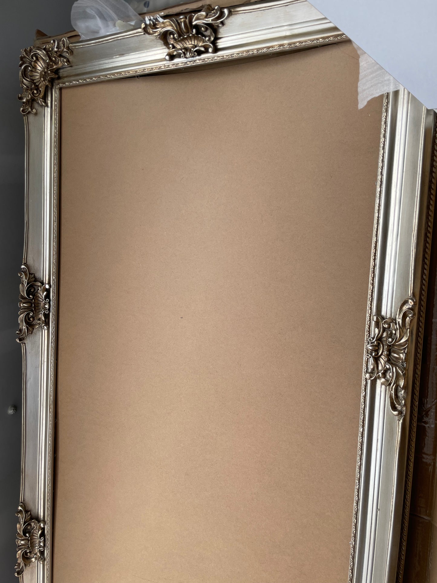 French picture frame champagne
