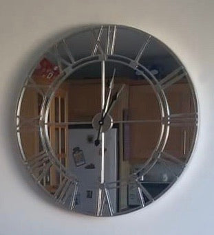 Odyssey Mirrored Clock silver 80 cm click n collect