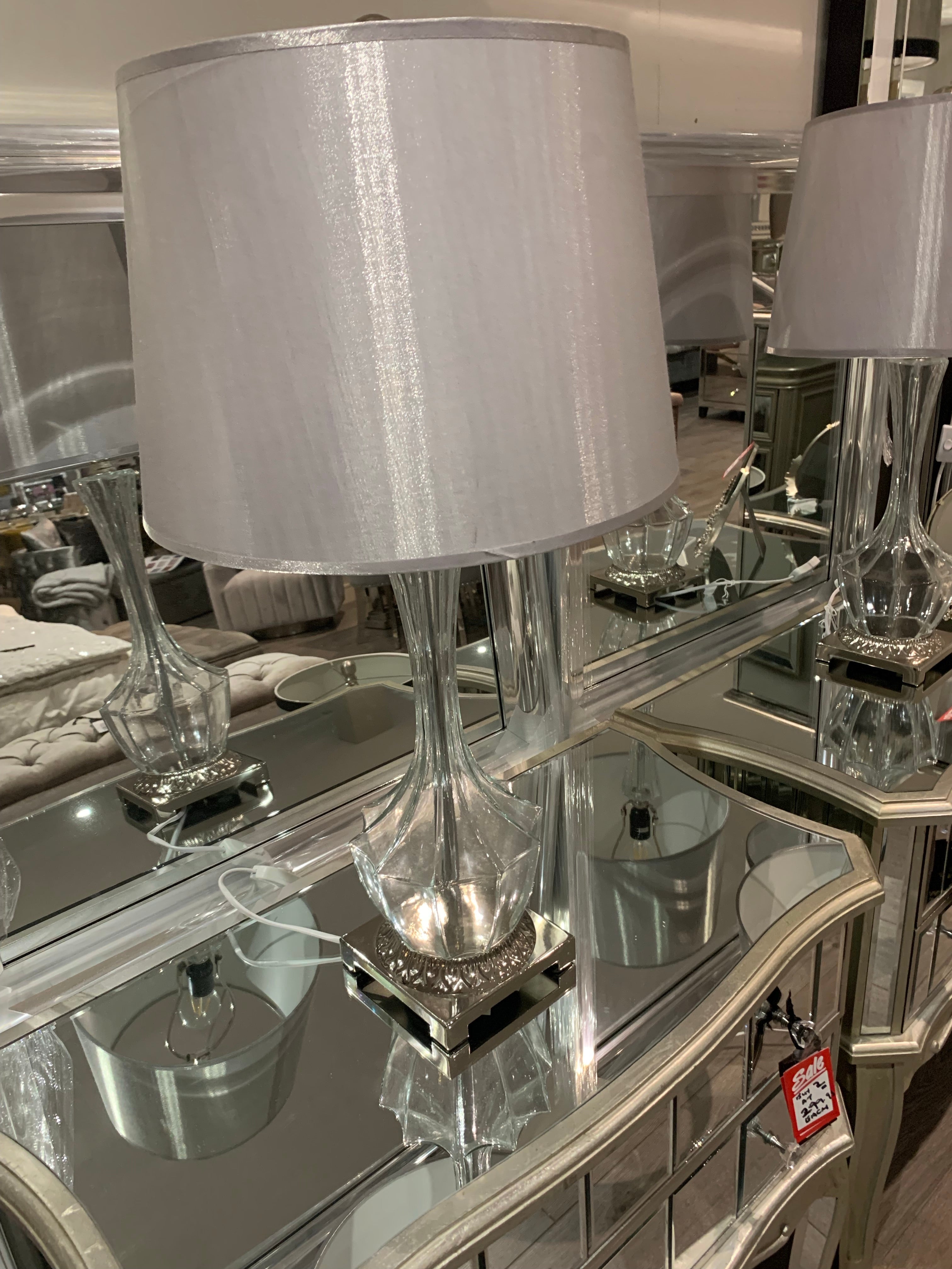 Stunning antiqued style glass lamp reduced half price