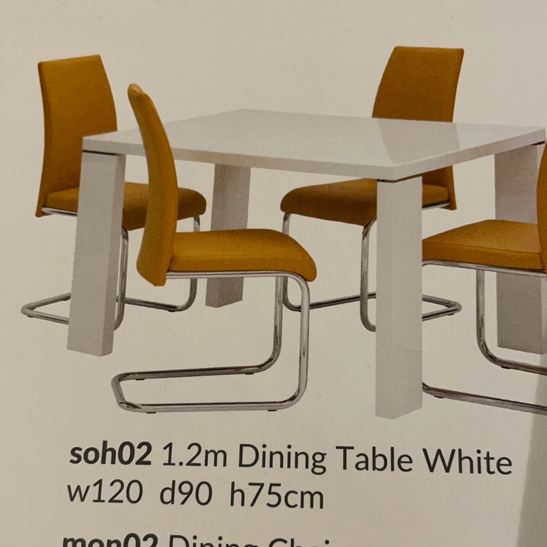 Soho 1.2 high gloss table with glass top collection only