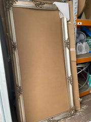 French picture frame champagne