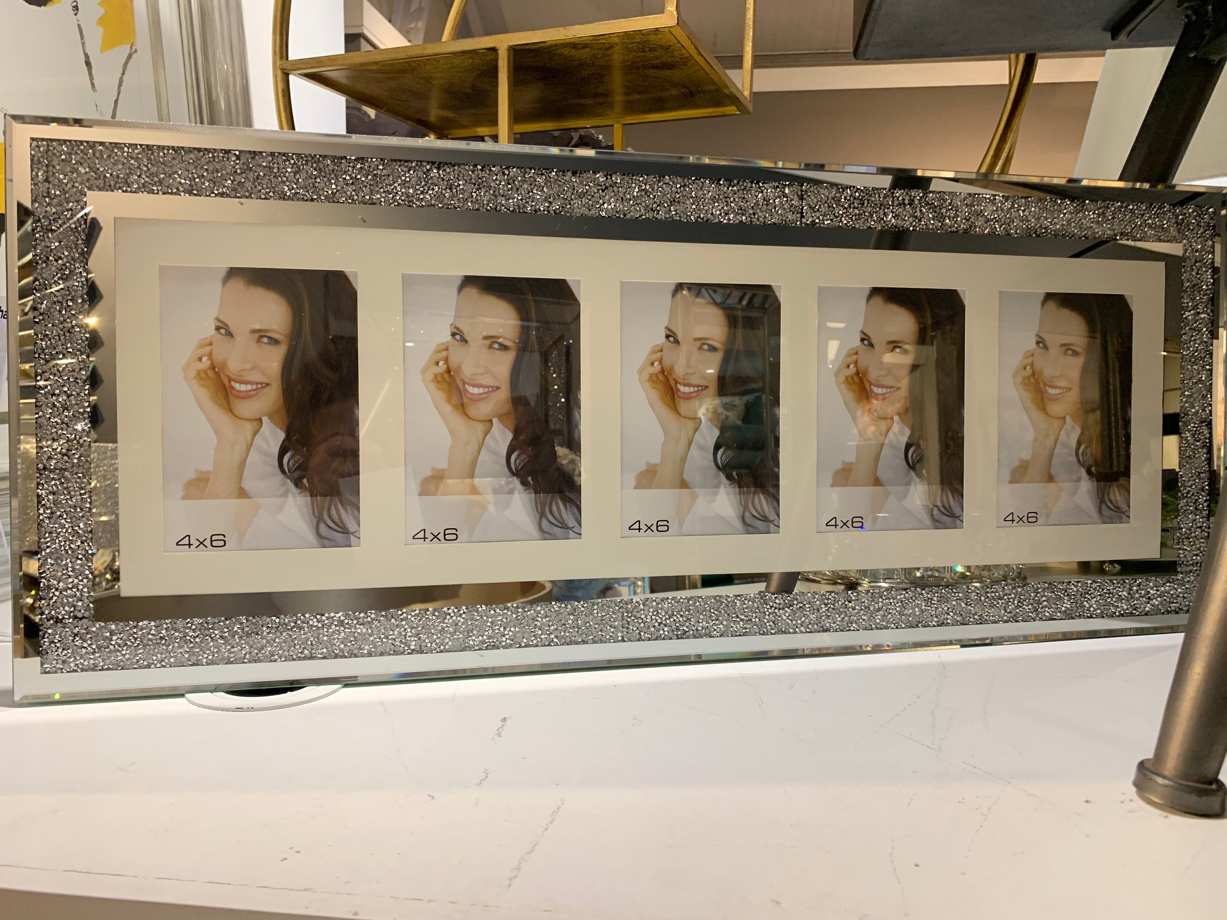Milano diamante collage to hold 5 photos reduced to clear  sold as seen COLLECT ONLY Instore purchase only clearance
