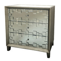 New Viva mirrored chest of drawers. Reduced to clear !
